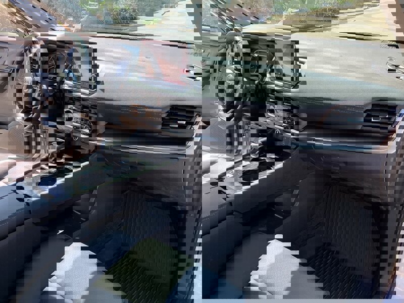 Used 2023 Nissan Rogue SV w/ SV Premium B Package image 24