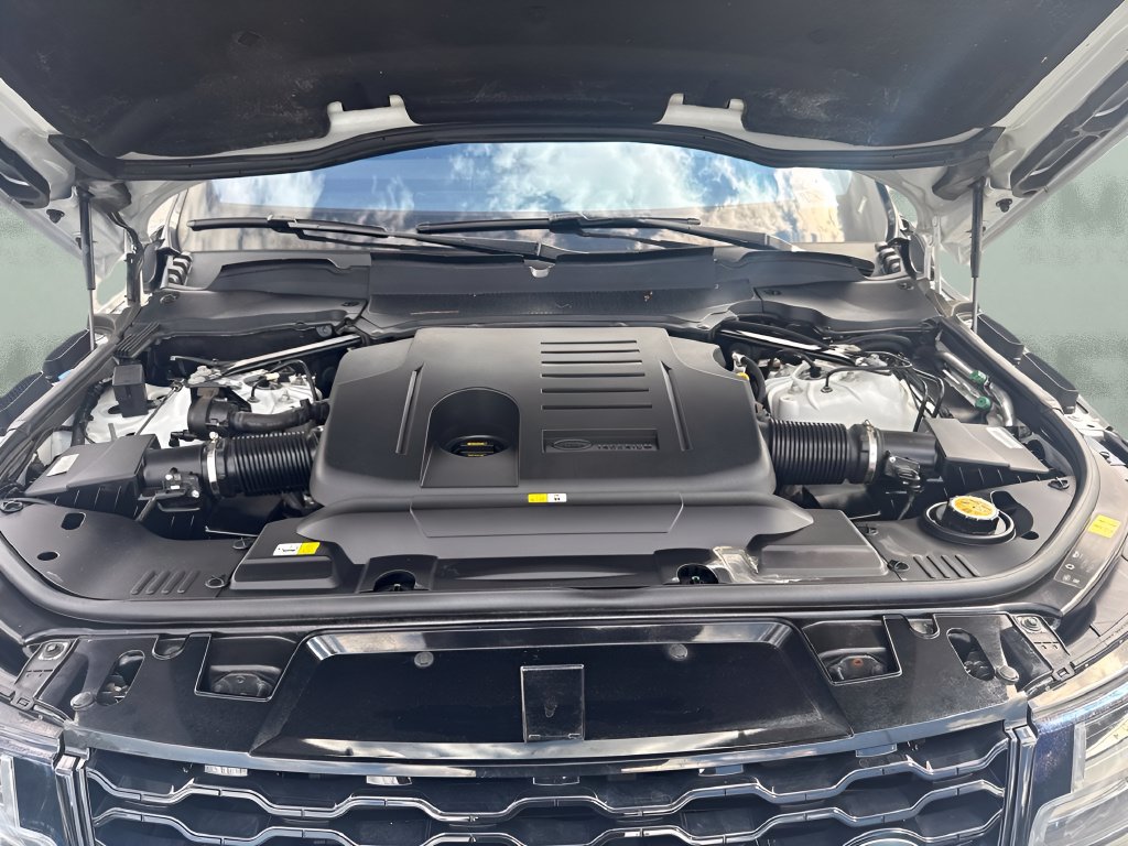 Used 2020 Land Rover Range Rover Sport HST AWD/4WD image 27