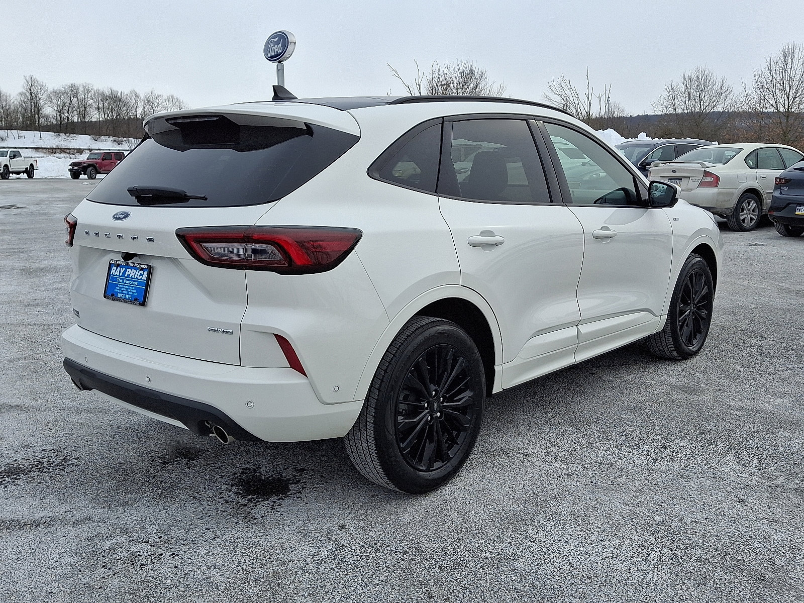 Certified 2023 Ford Escape ST-Line Elite w/ Premium Technology Package image 6