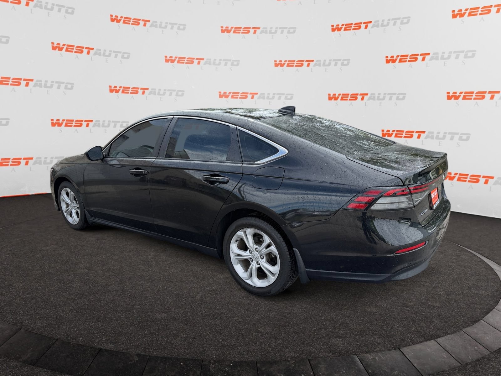 Used 2023 Honda Accord LX image 3
