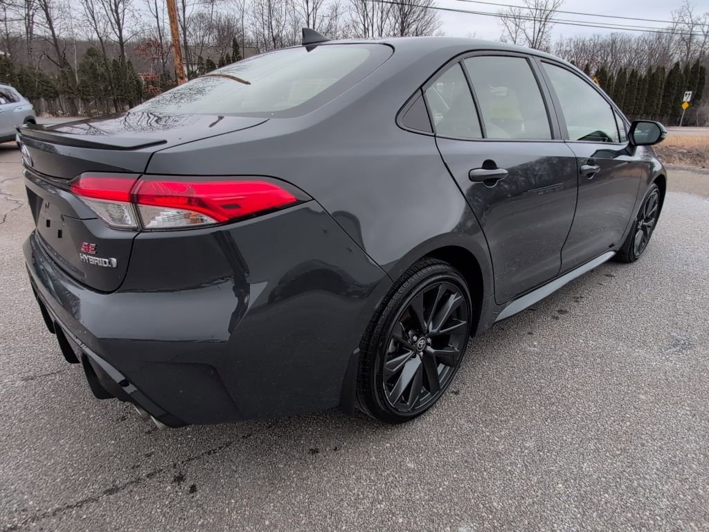 Certified 2024 Toyota Corolla SE w/ Convenience Package image 6