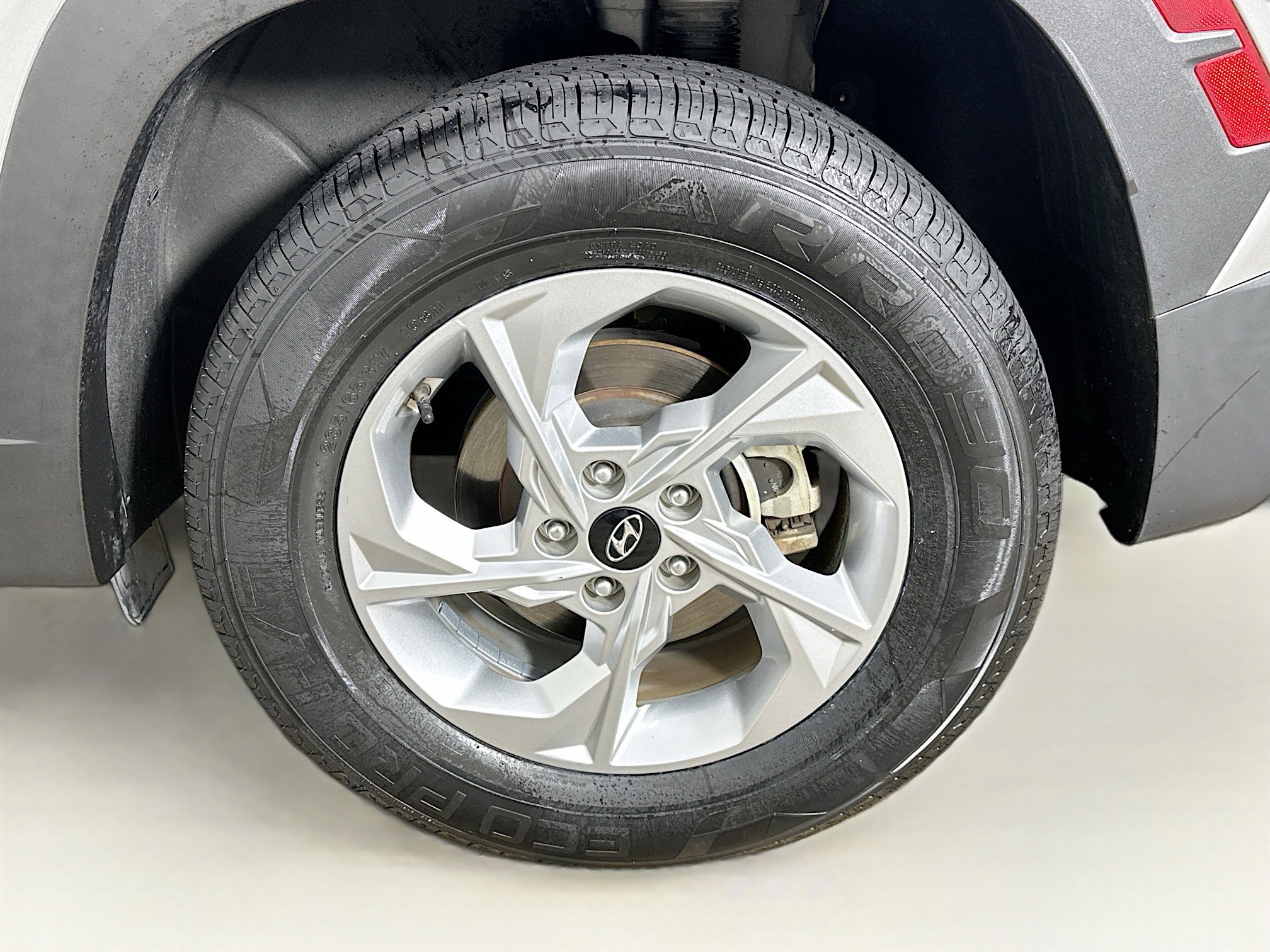 Used 2022 Hyundai Tucson SEL w/ Cargo Package AWD/4WD image 11