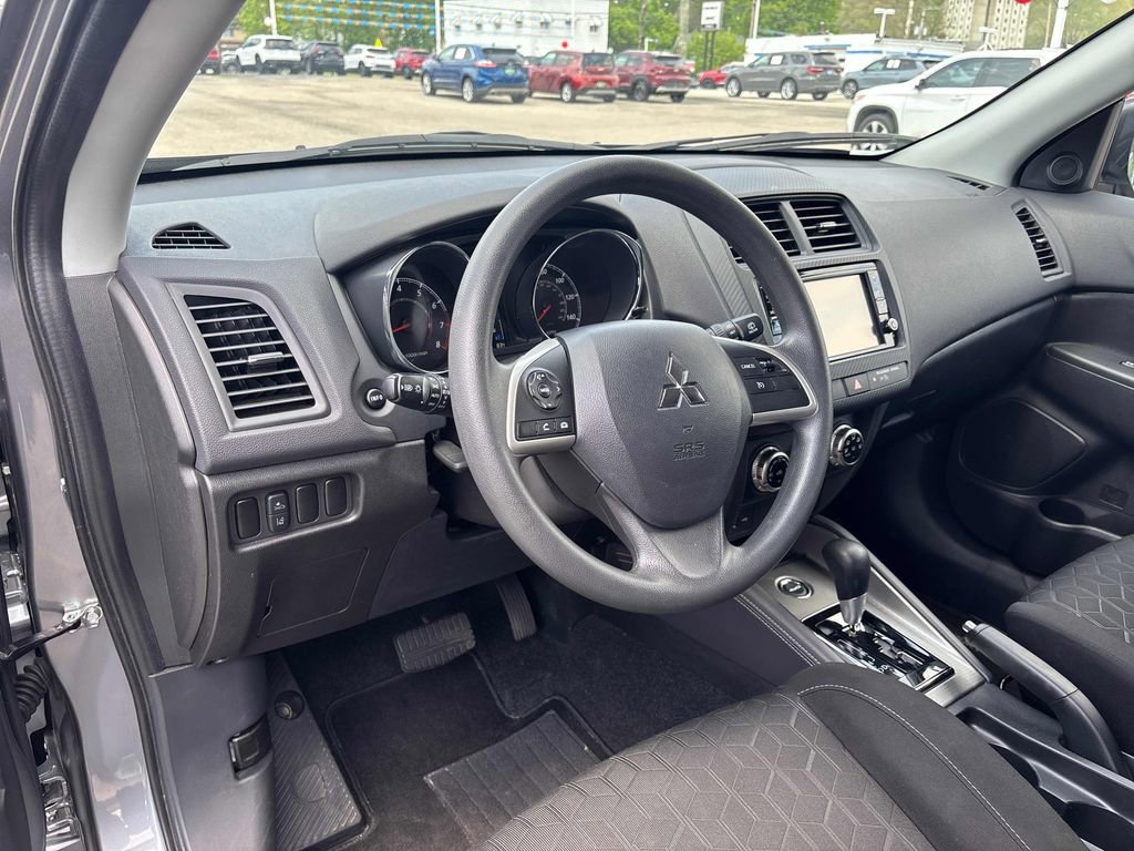 Used 2025 Mitsubishi Outlander Sport ES AWD/4WD image 13