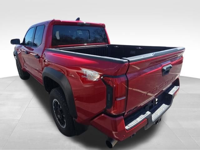 Used 2024 Toyota Tacoma TRD Off-Road w/ TRD Off Road Premium Package image 3