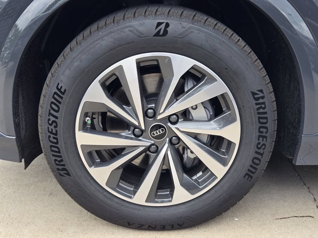 New 2027 Audi Q6 e-tron Premium AWD/4WD image 13