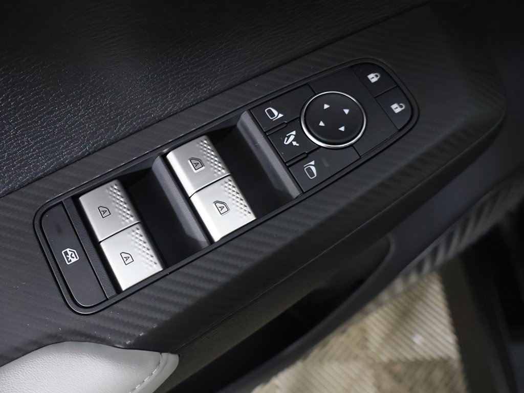 New 2026 Mitsubishi Outlander SE image 38