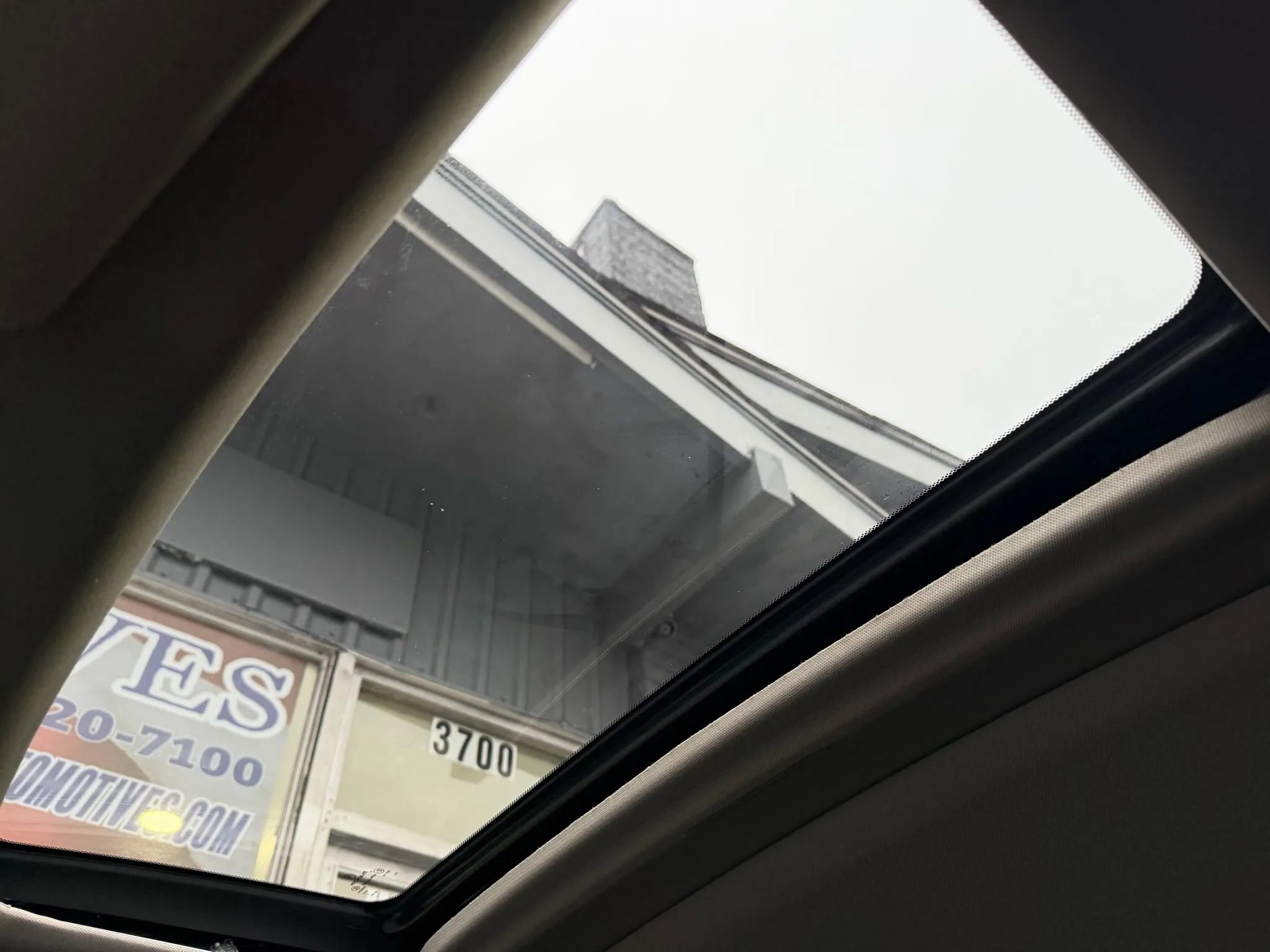 Used 2014 Acura ILX w/ Technology Package image 25