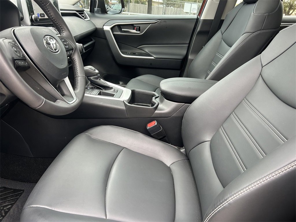 Used 2024 Toyota RAV4 XLE Premium image 11