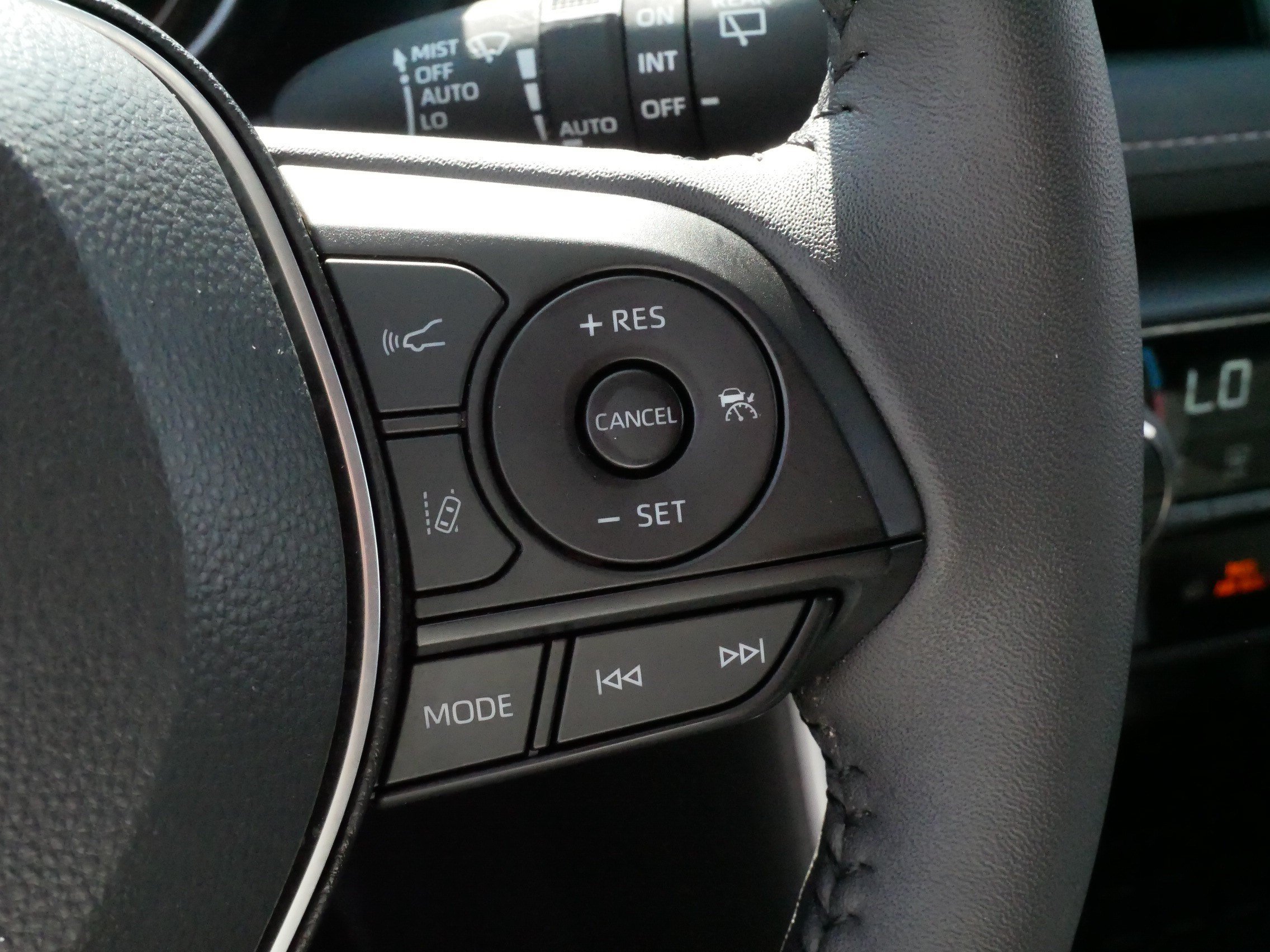 Certified 2025 Toyota RAV4 XLE w/ Convenience Package AWD/4WD image 25