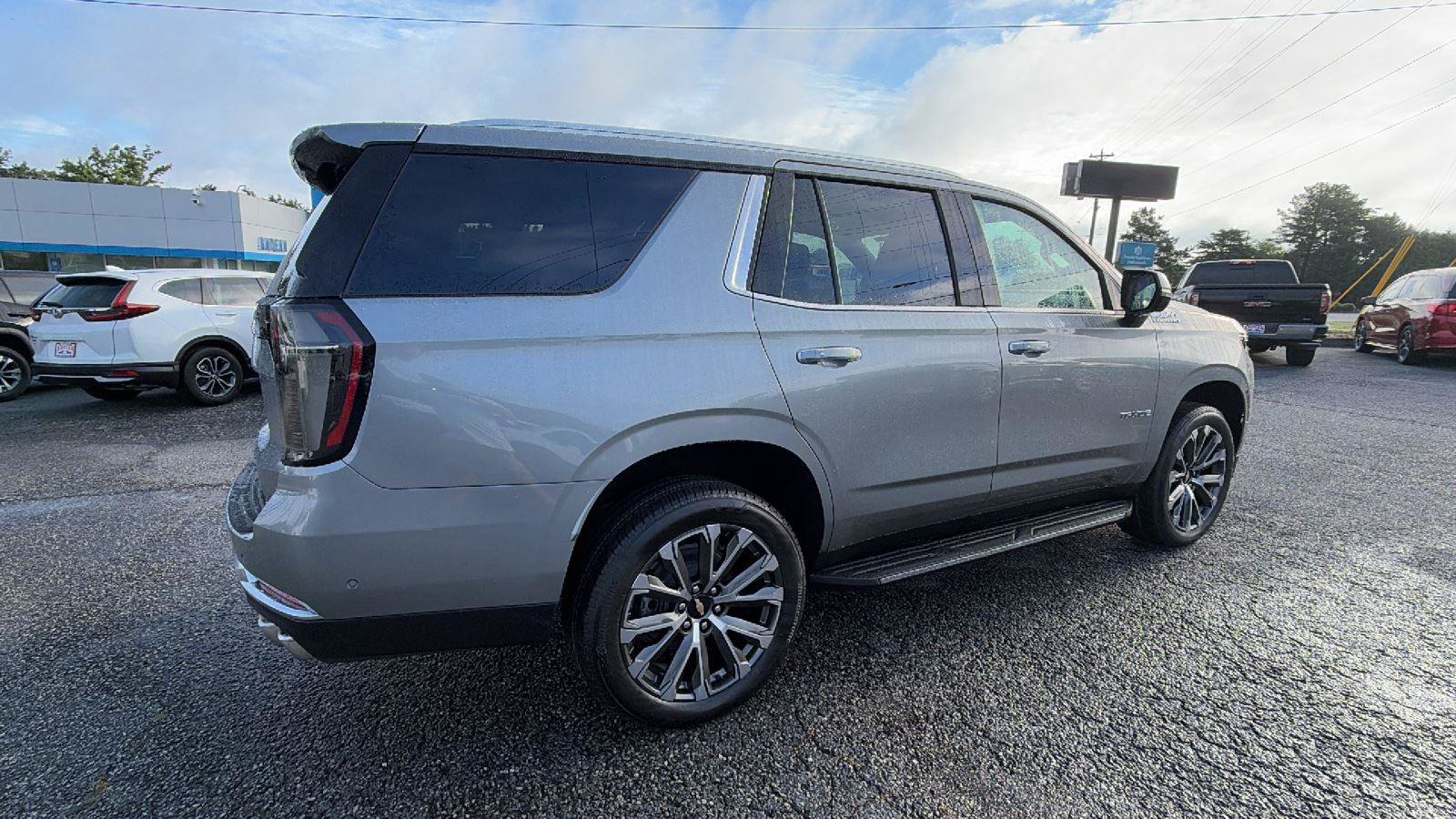 New 2026 Chevrolet Tahoe High Country w/ Sun And Tow Package AWD/4WD image 10