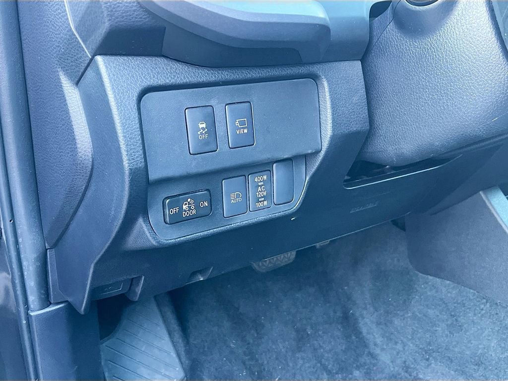 Used 2023 Toyota Tacoma TRD Sport w/ Advanced Technology Package image 10