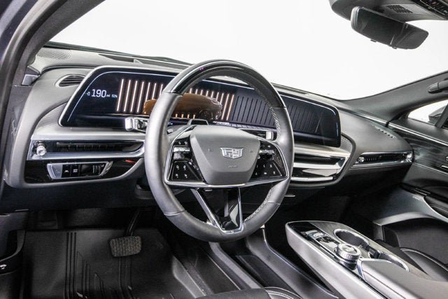Used 2023 Cadillac Lyriq 2WD image 15