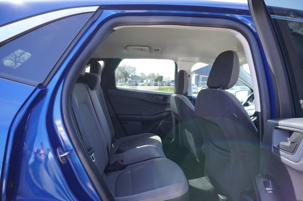 Used 2022 Ford Escape SE image 7
