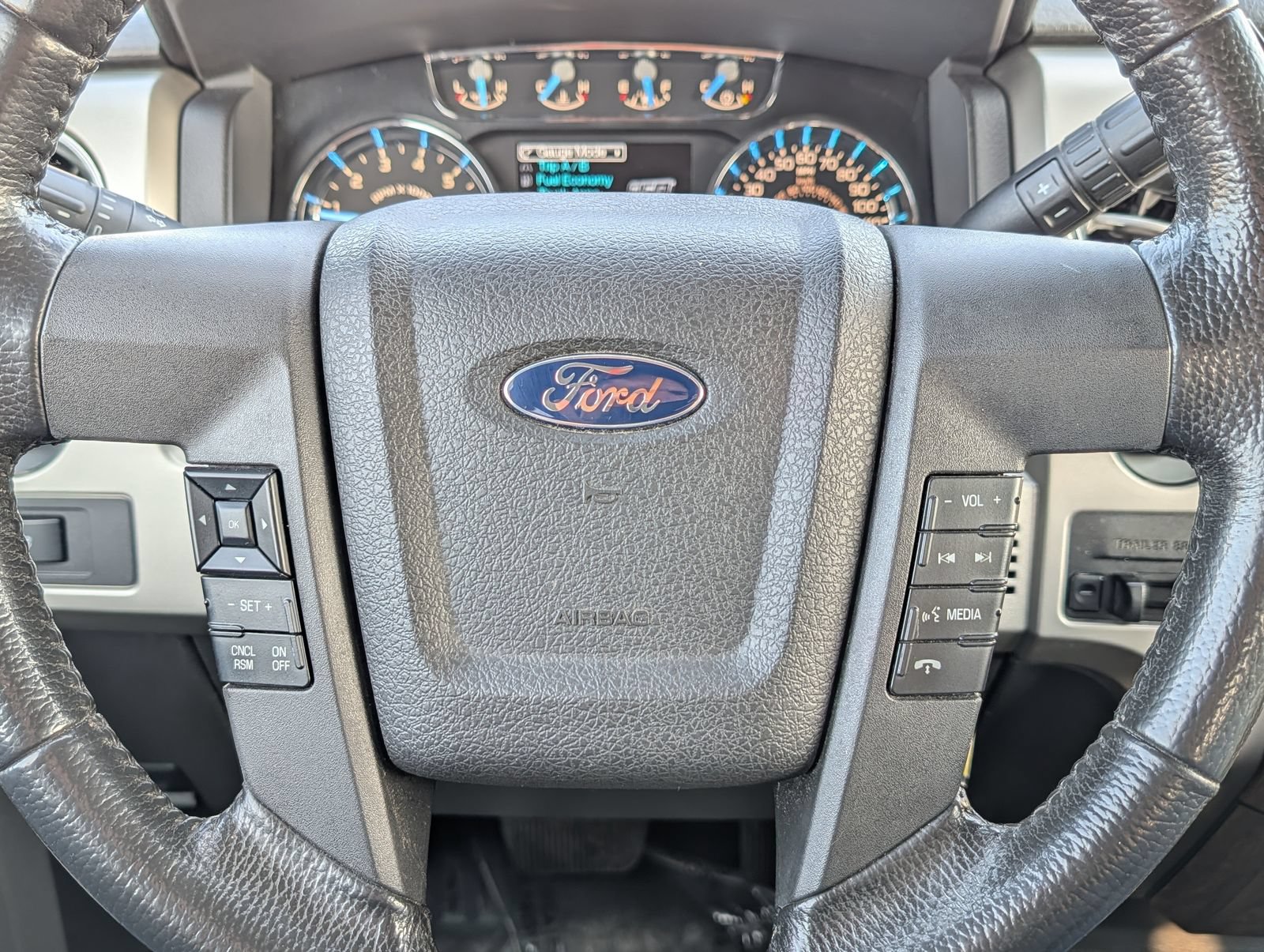 Used 2014 Ford F150 Lariat w/ Equipment Group 501A Mid AWD/4WD image 27