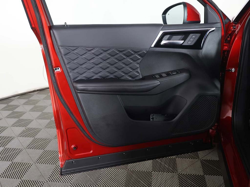 New 2025 Mitsubishi Outlander SEL image 26