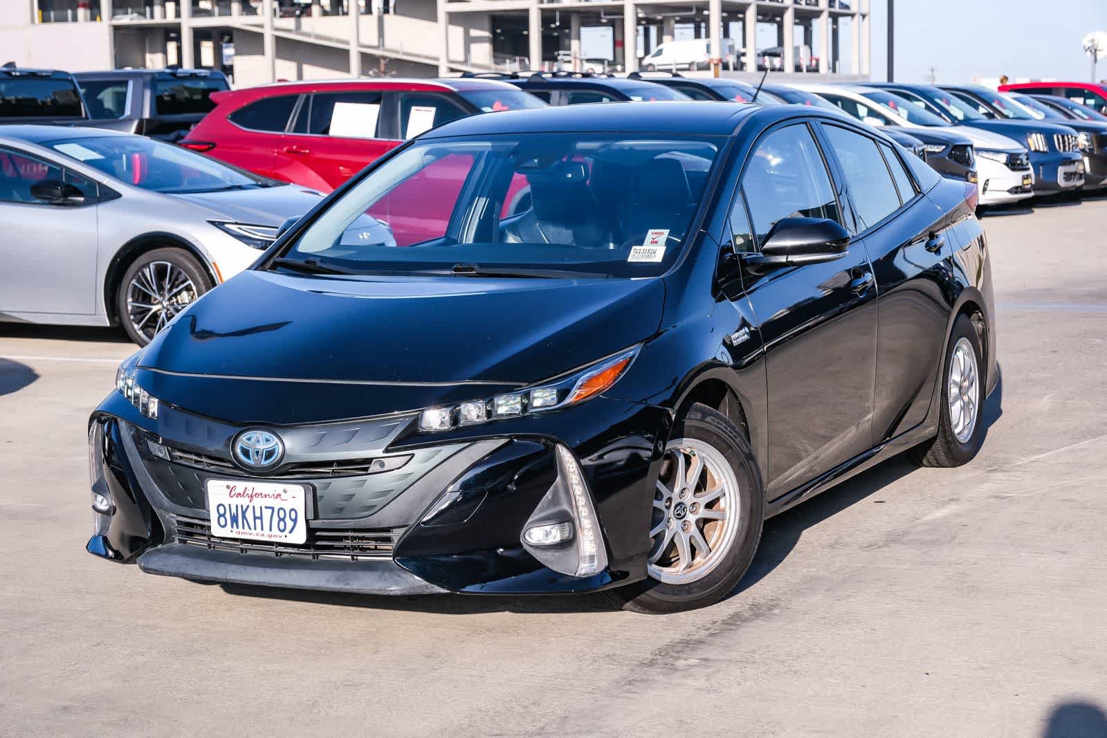 Certified 2020 Toyota Prius Prime Limited w/ Carpet Mat Package FWD image 1