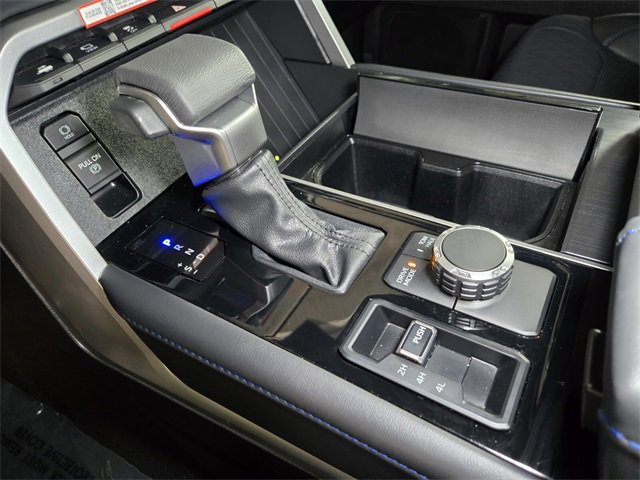 Used 2025 Toyota Sequoia Platinum image 33