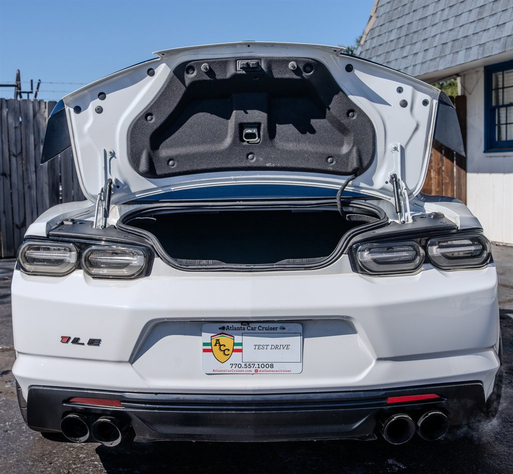 Used 2019 Chevrolet Camaro SS image 9