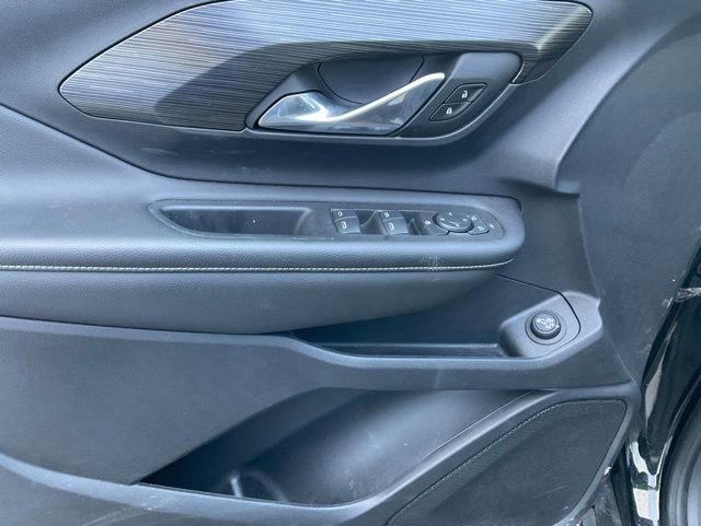 Certified 2022 GMC Terrain SLE w/ Driver Convenience Package FWD image 24