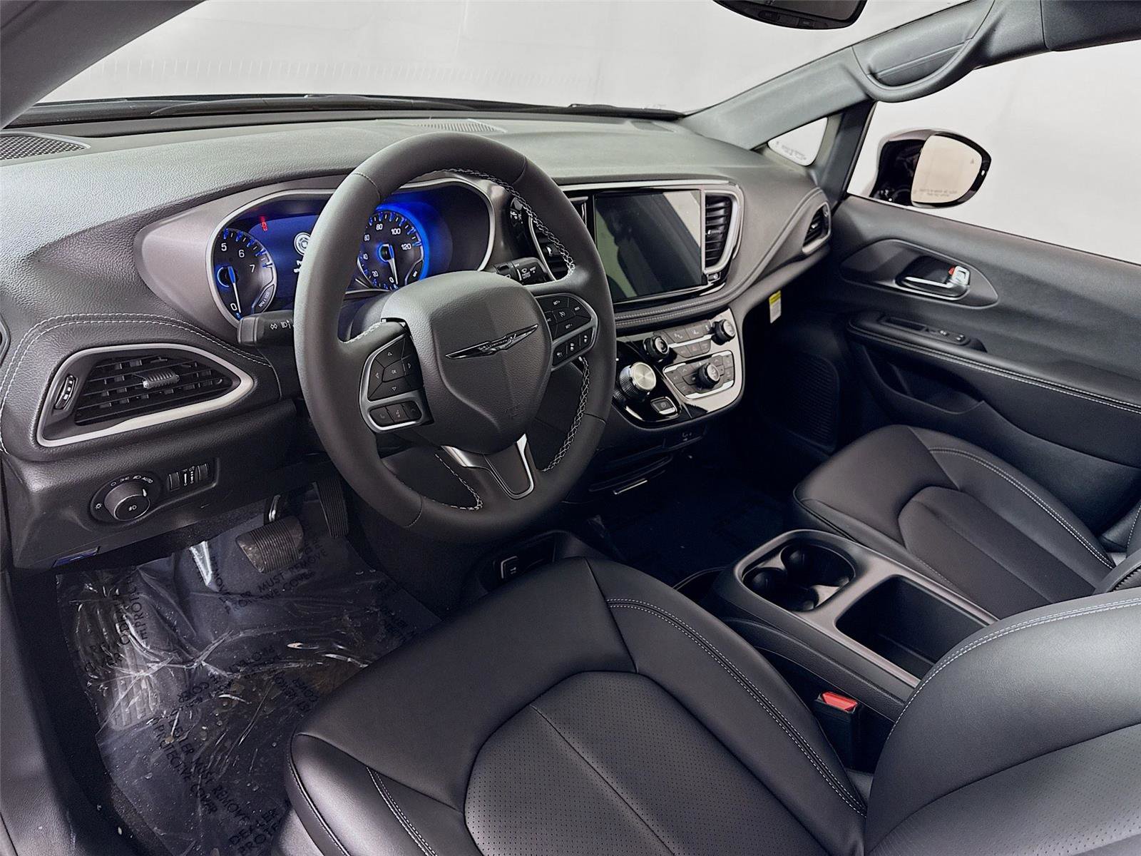 New 2026 Chrysler Pacifica Select FWD image 3