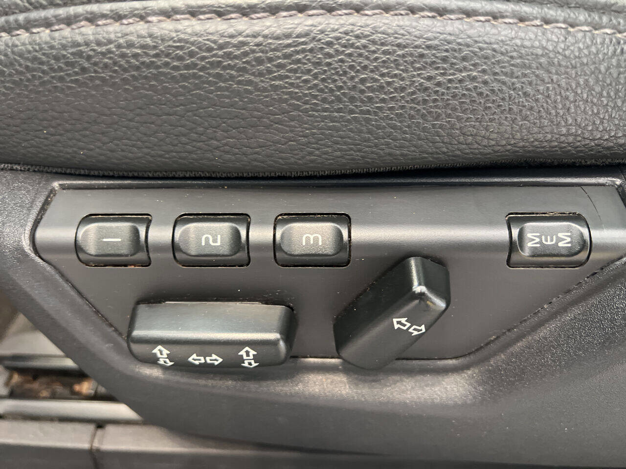 Used 2009 Volvo XC90 3.2 image 17