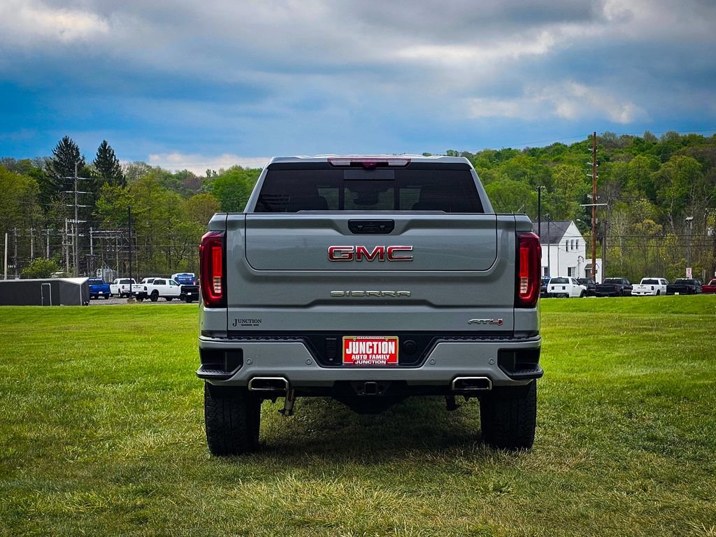Used 2024 GMC Sierra 1500 AT4 w/ Technology Package AWD/4WD image 5