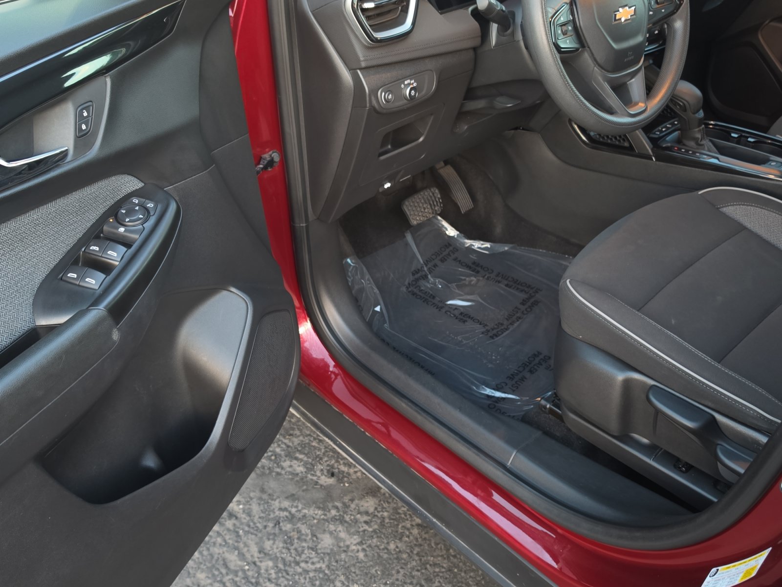 Certified 2024 Chevrolet TrailBlazer LT AWD/4WD image 11