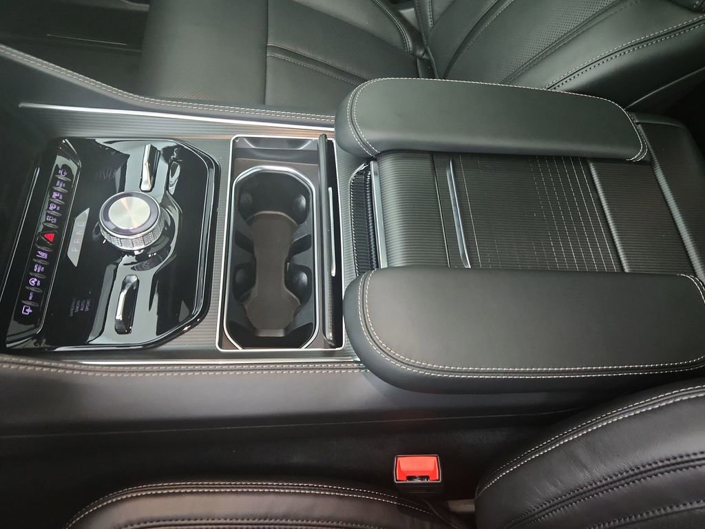 New 2026 Jeep Grand Wagoneer Summit w/ Rear Seat Video Group I image 30