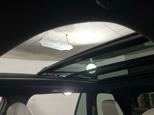 Used 2025 Toyota Grand Highlander AWD Hybrid image 18