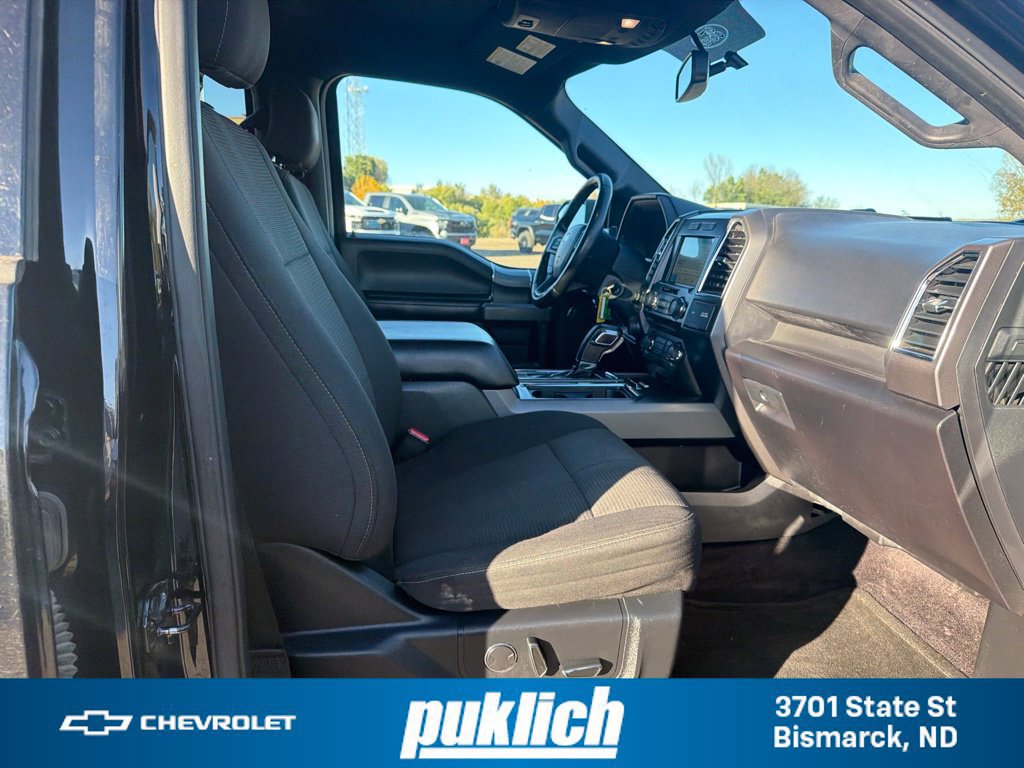 Used 2017 Ford F150 XLT w/ Equipment Group 302A Luxury AWD/4WD image 29