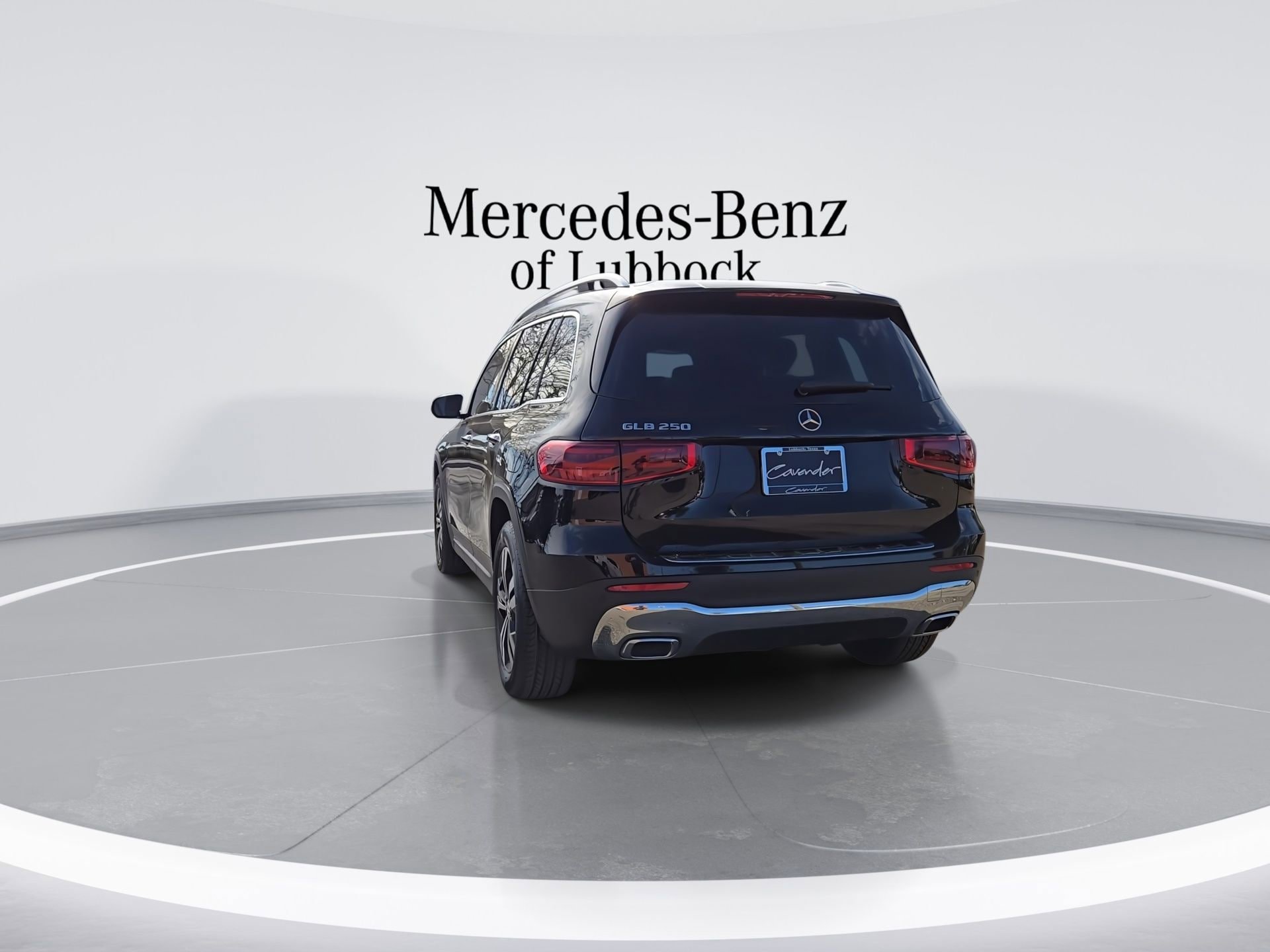 New 2025 Mercedes-Benz GLB 250 image 7