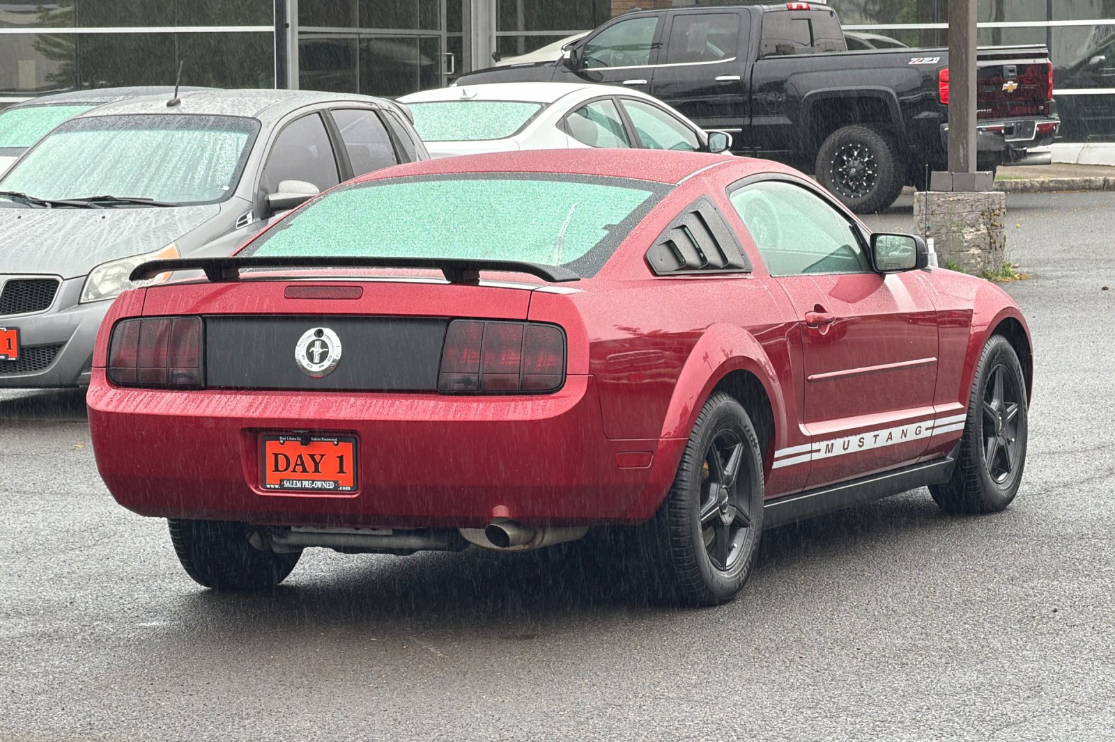 Used 2005 Ford Mustang Premium RWD image 5