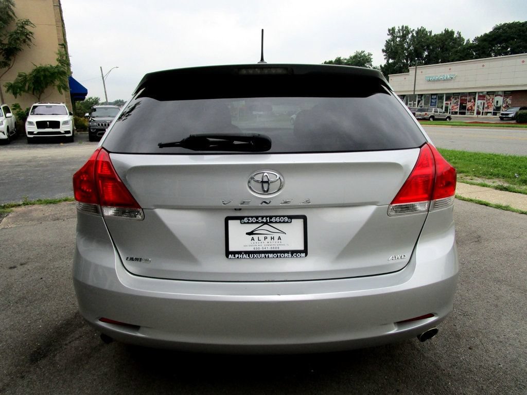 Used 2012 Toyota Venza Limited w/ Tow Pkg AWD/4WD image 9