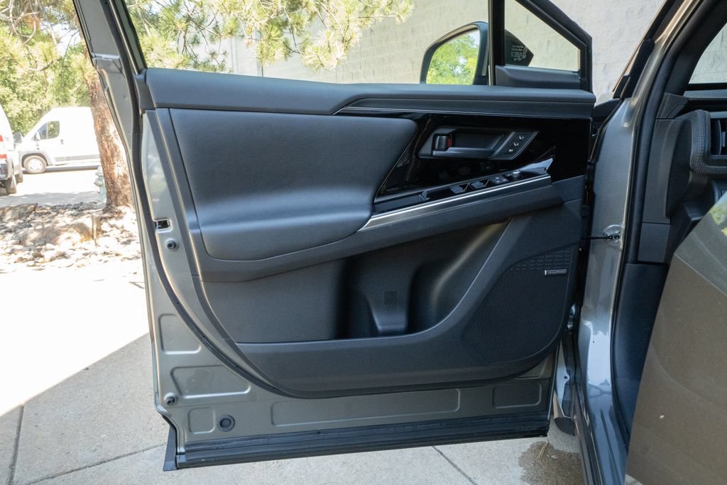 Certified 2023 Subaru Solterra AWD image 7