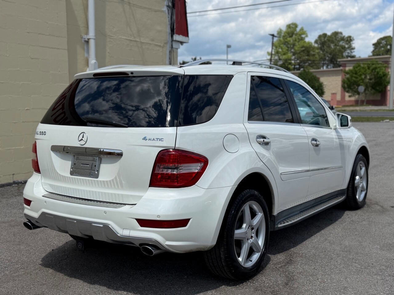 Used 2011 Mercedes-Benz ML 550 4MATIC image 8