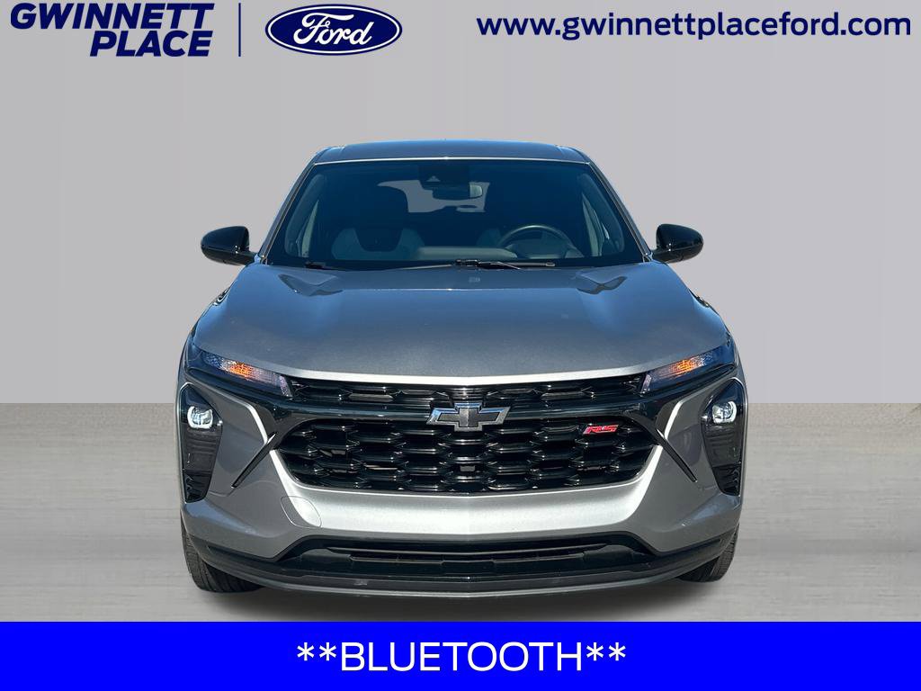 Used 2024 Chevrolet Trax RS w/ Driver Confidence Package FWD image 2
