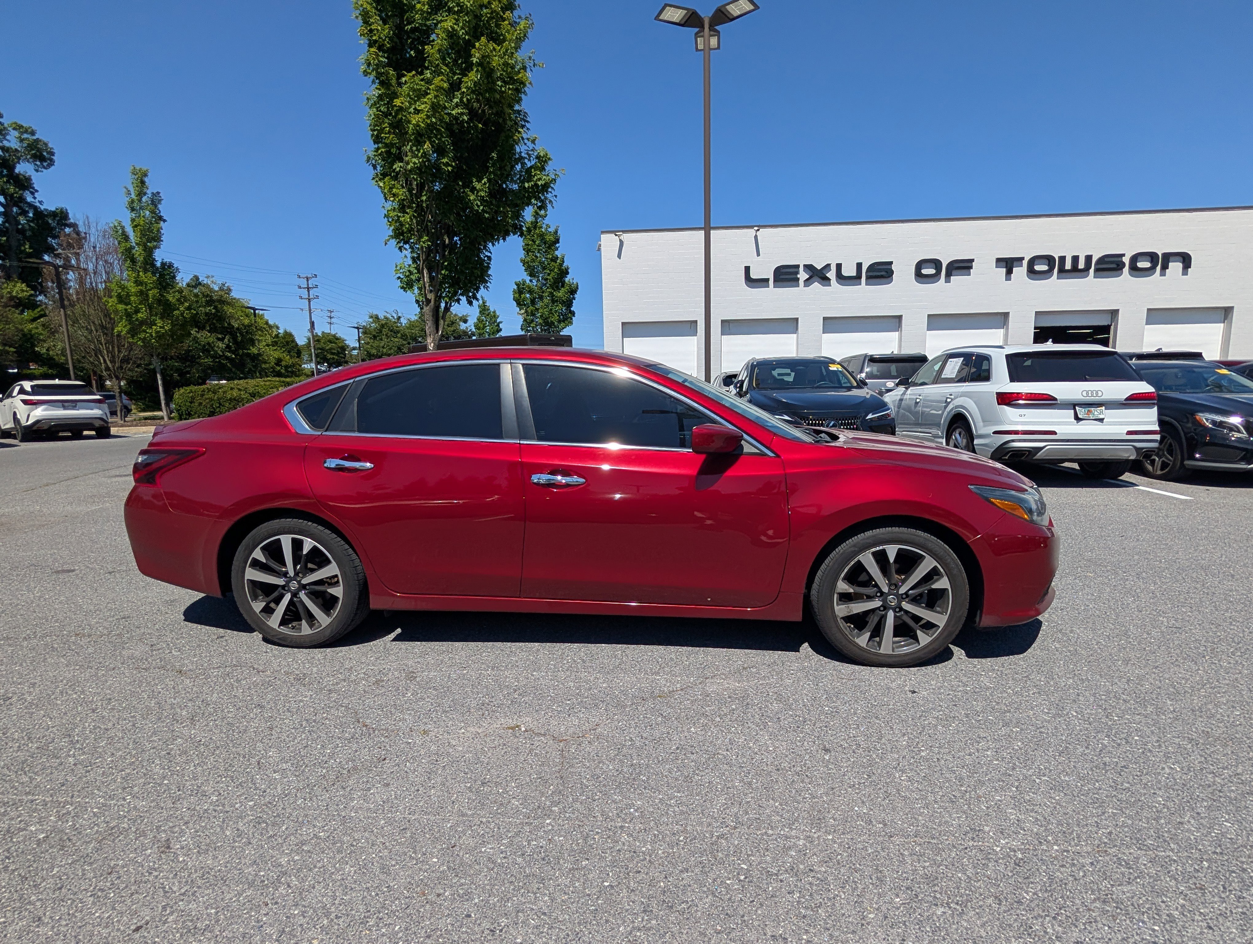 Used 2018 Nissan Altima 2.5 SR FWD image 2