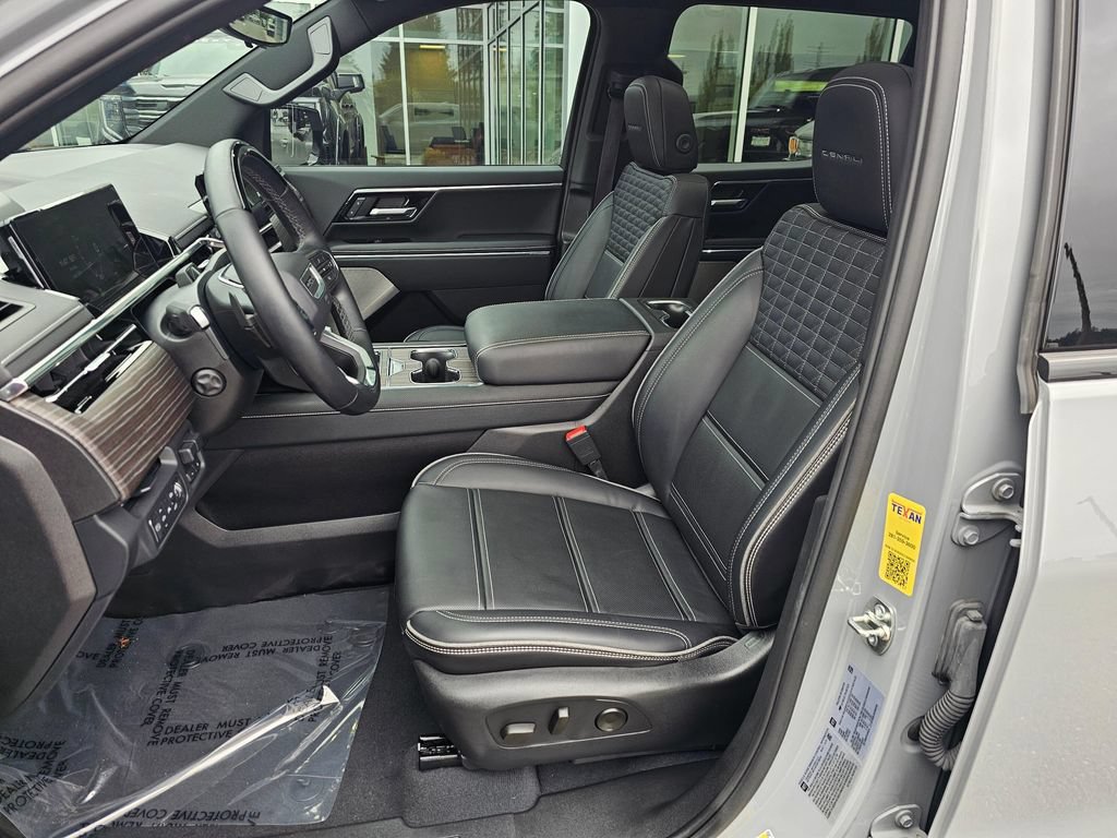 Used 2025 GMC Sierra EV Denali AWD/4WD image 21