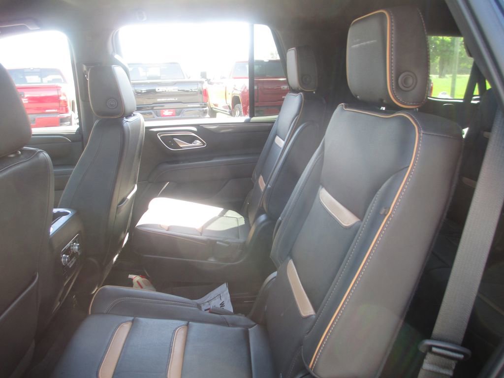 Used 2022 GMC Yukon AT4 AWD/4WD image 23