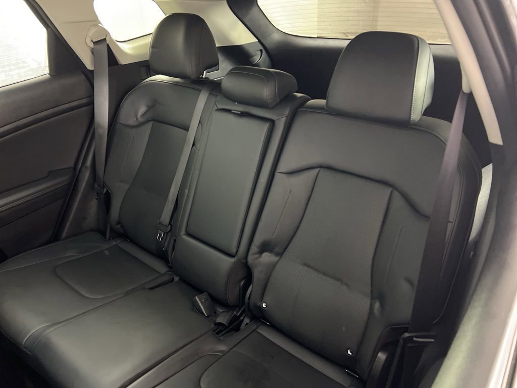 Used 2023 Kia Sportage SX image 4