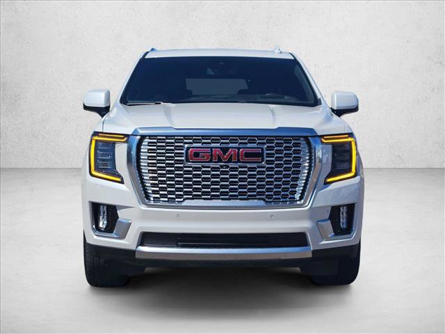 Used 2023 GMC Yukon XL Denali AWD/4WD image 2