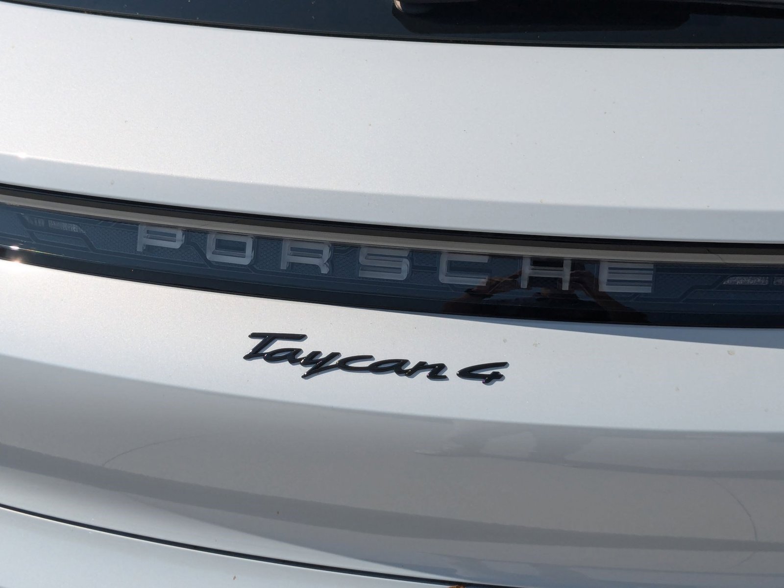 New 2025 Porsche Taycan 4 Cross Turismo AWD/4WD image 13