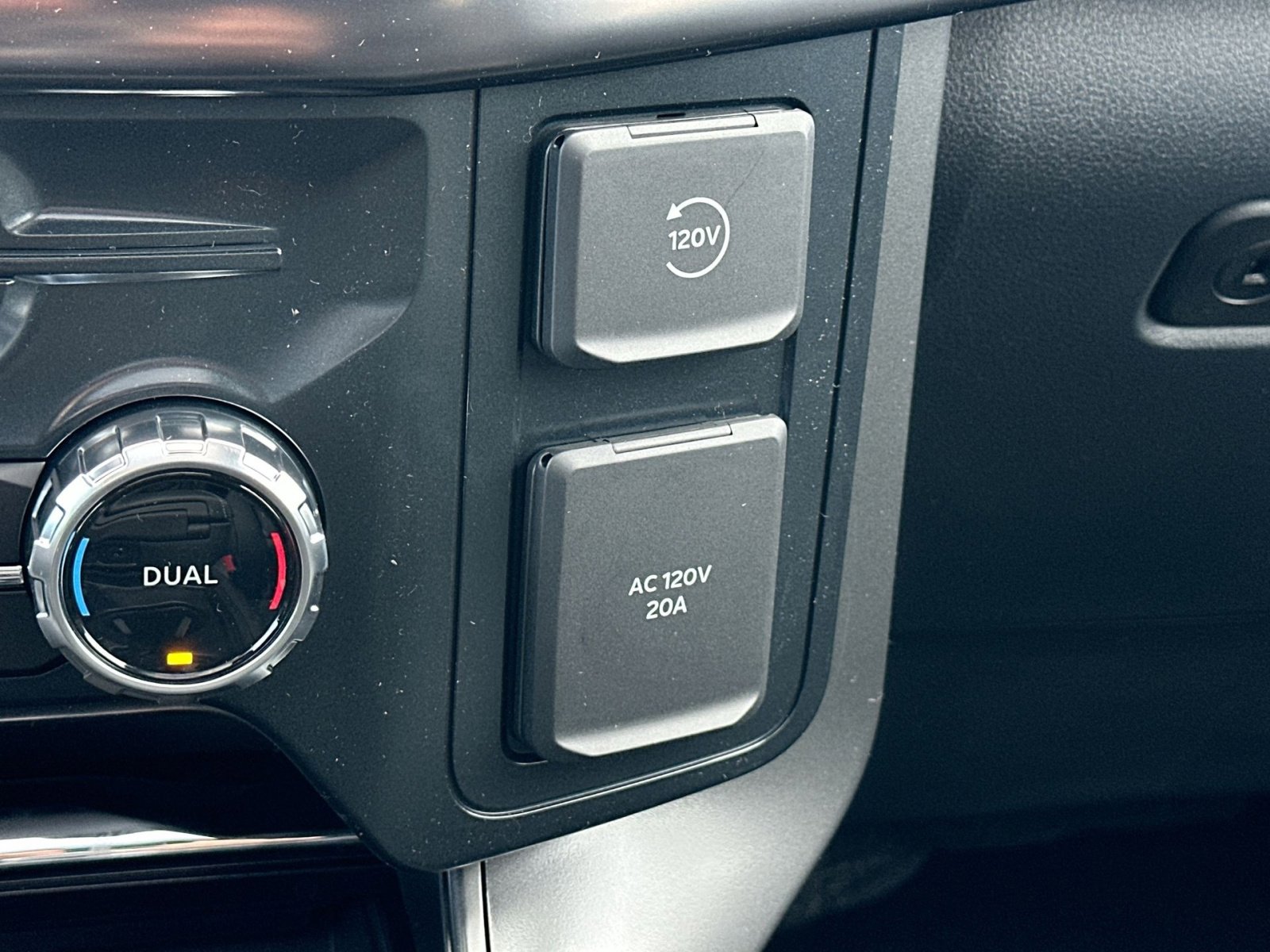 New 2026 Ford F150 Lariat w/ Equipment Group 501A Mid image 27