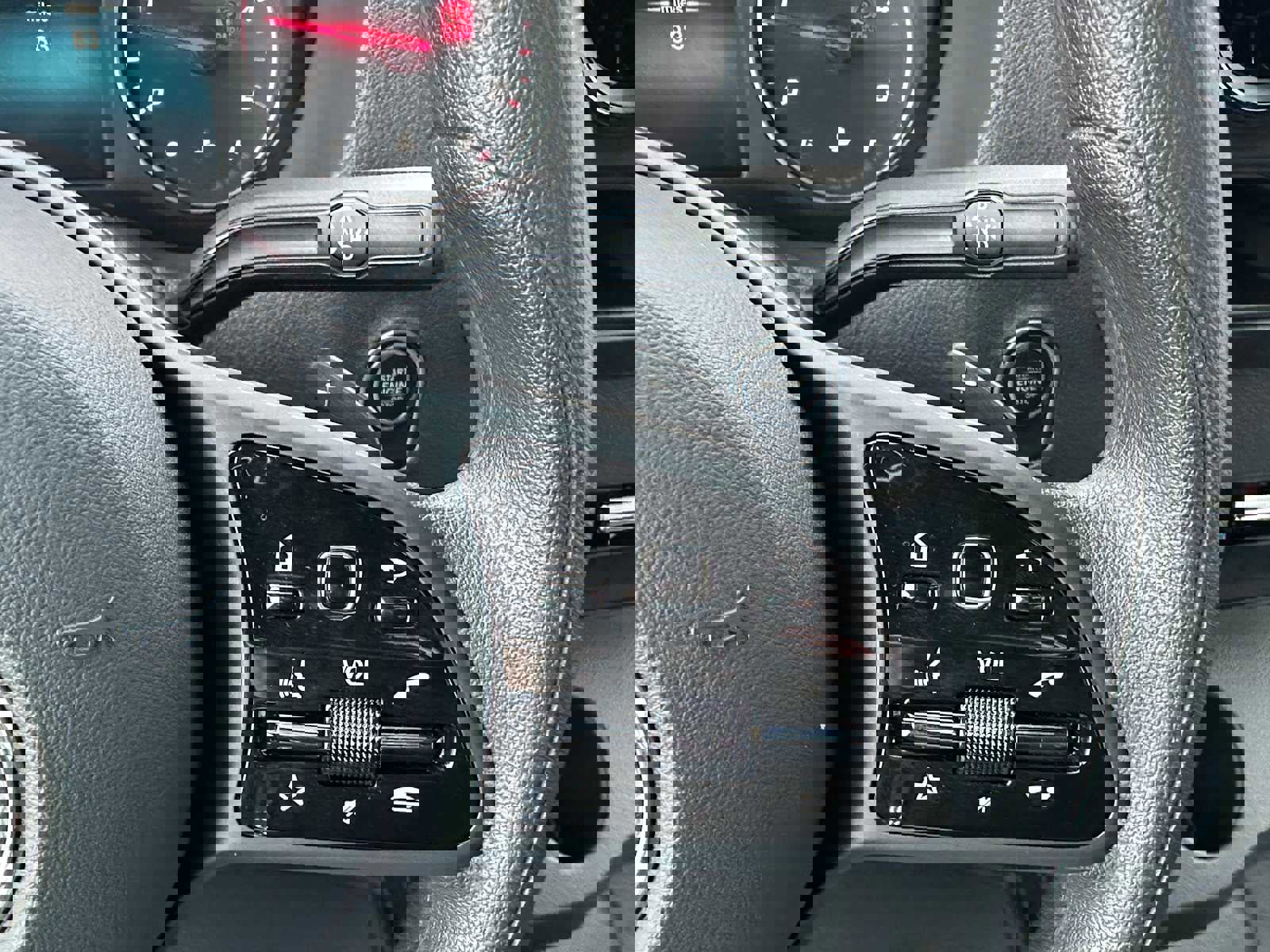 Used 2024 Mercedes-Benz Sprinter 2500 image 36