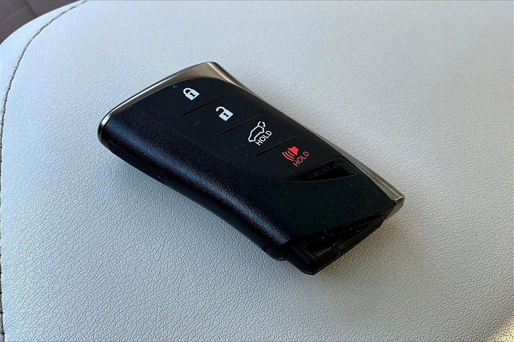 Used 2025 Lexus NX 300h AWD w/ Accessory Package (2T) image 10