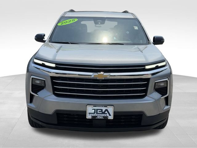 Certified 2025 Chevrolet Traverse LT w/ Driver Confidence Package FWD image 26