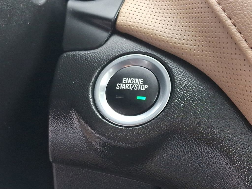 Used 2023 Chevrolet Equinox Premier image 23