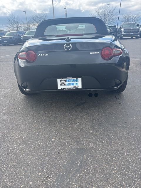 Used 2016 MAZDA MX-5 Miata Grand Touring image 3