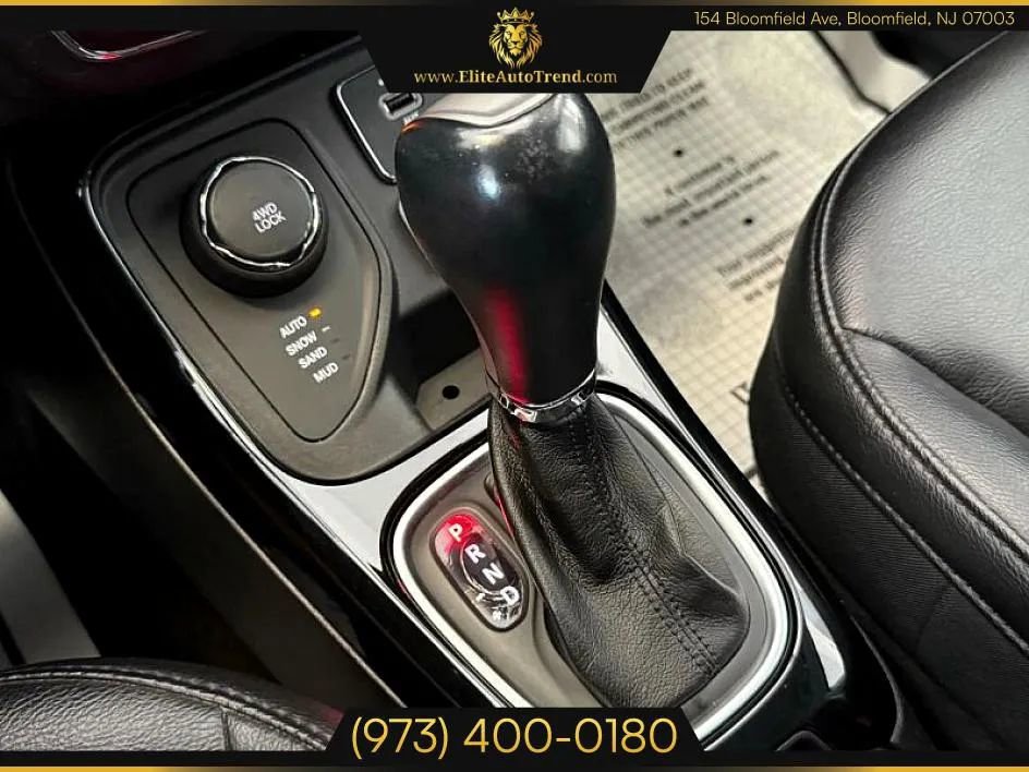 Used 2018 Jeep Compass Latitude w/ Popular Equipment Group image 16