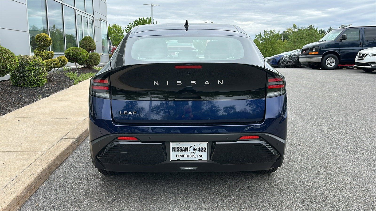 New 2026 Nissan Leaf SV+ w/ Floor Mat Package (SV+) FWD image 4